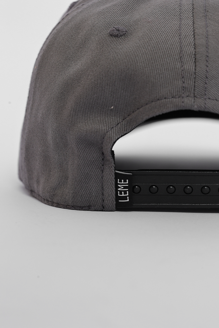 Boné Essential Cinza