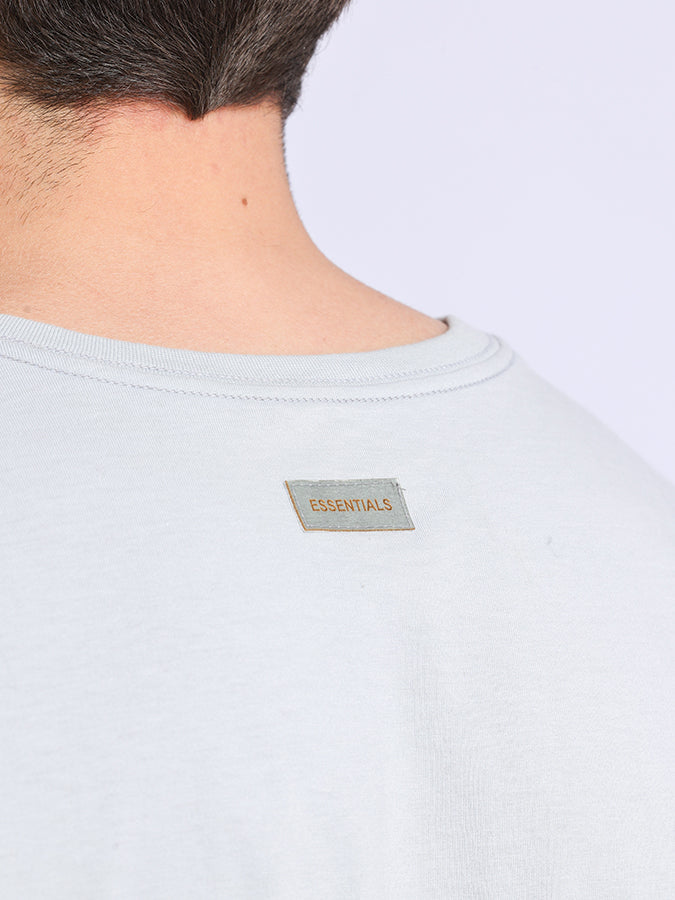 Camiseta Essentials Cinza