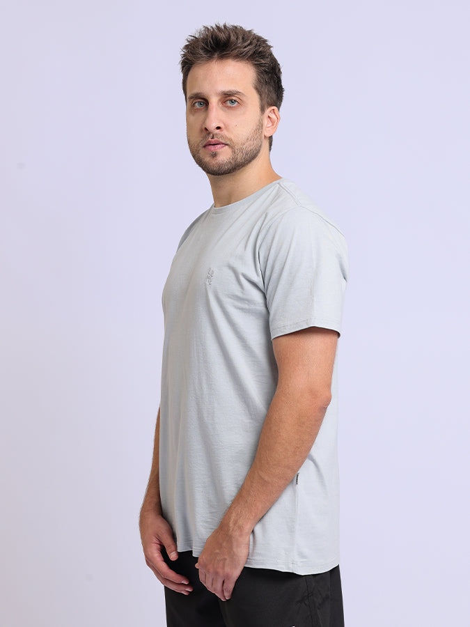 Camiseta Essentials Cinza