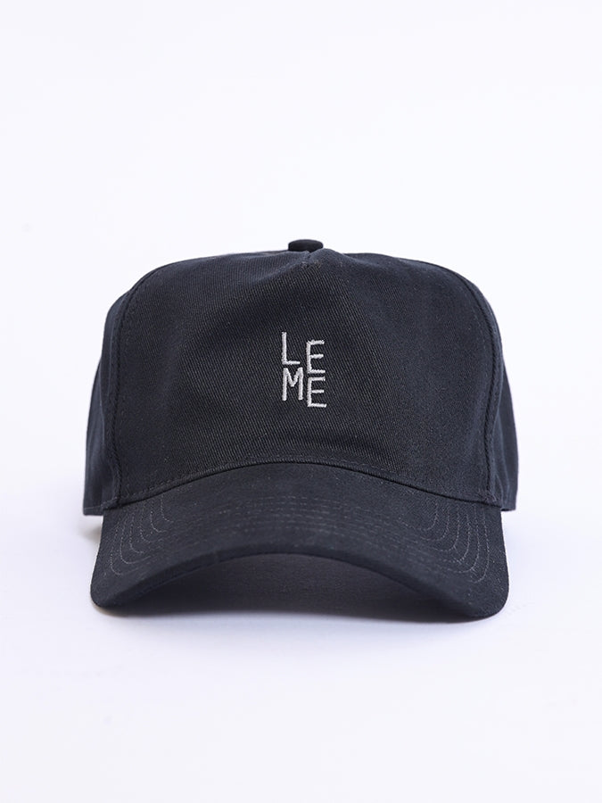 Boné Essential Preto