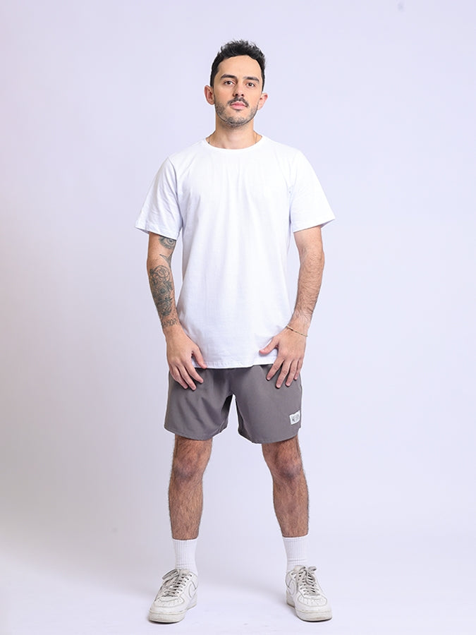 Camiseta Essentials Branca