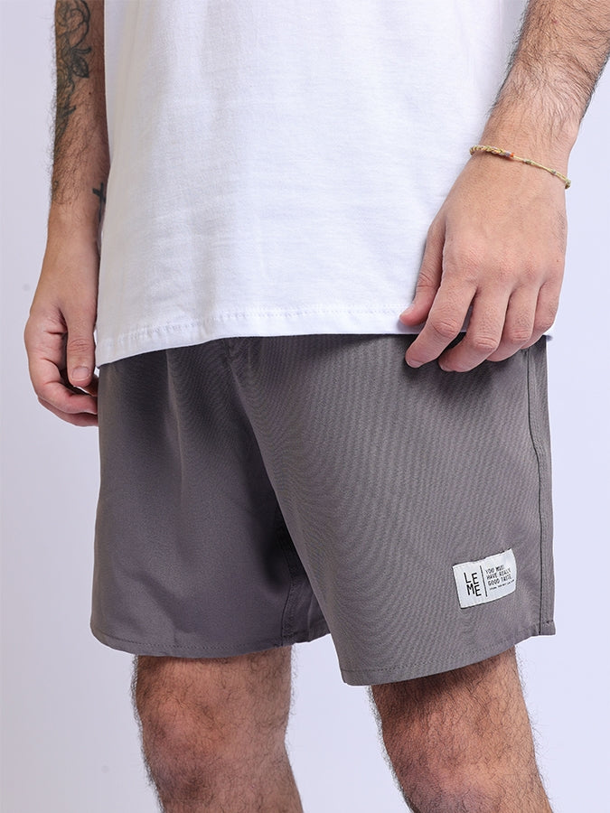 Shorts Essentials Cinza
