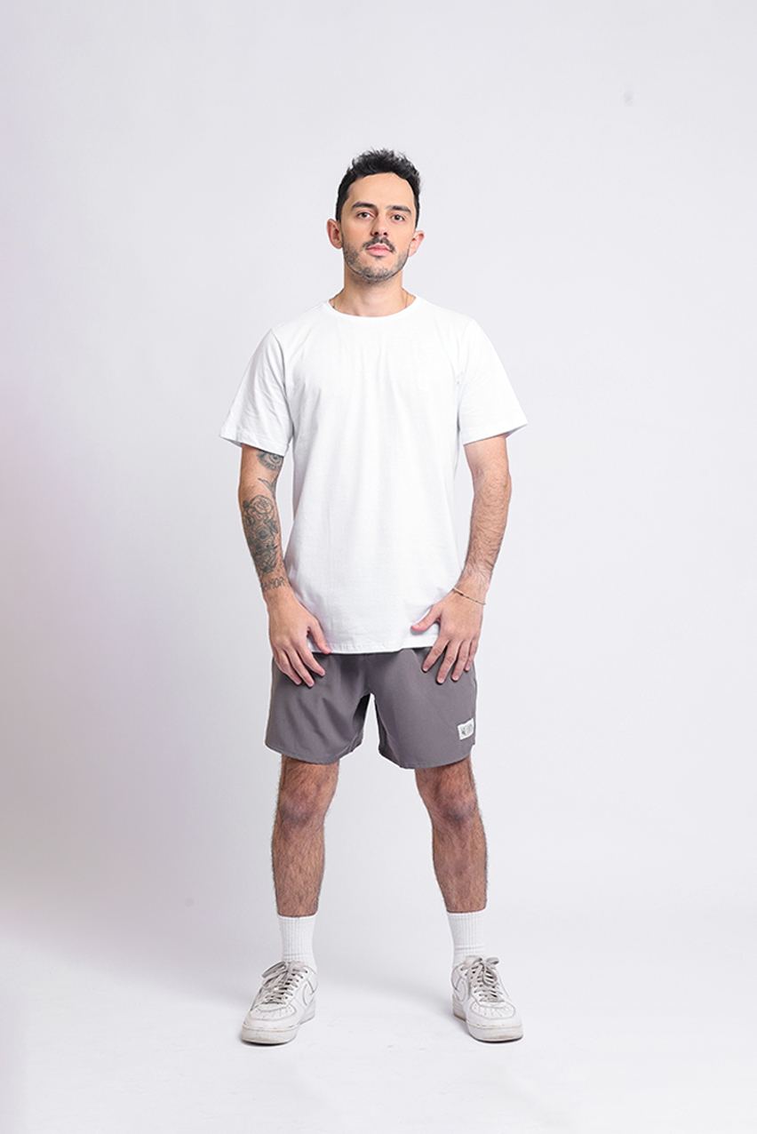 Camiseta Essentials Branca