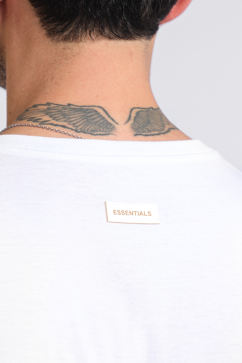 Camiseta Essentials Branca