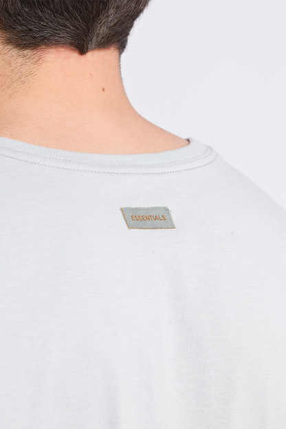 Camiseta Essentials Cinza
