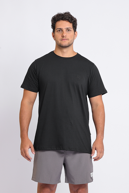 Camiseta Essentials Preta